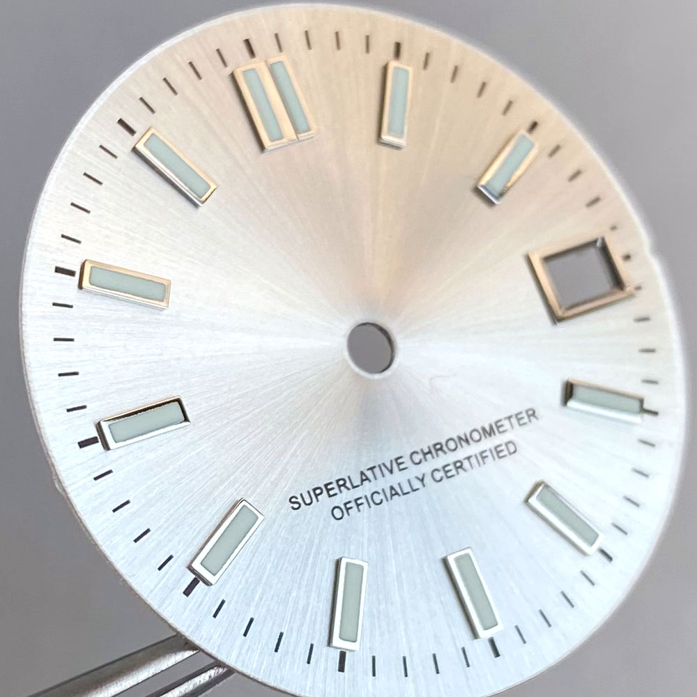 وزارة الدفاع العقيمة 29 مللي م - مراجعة Luminous Dial Face وسعره